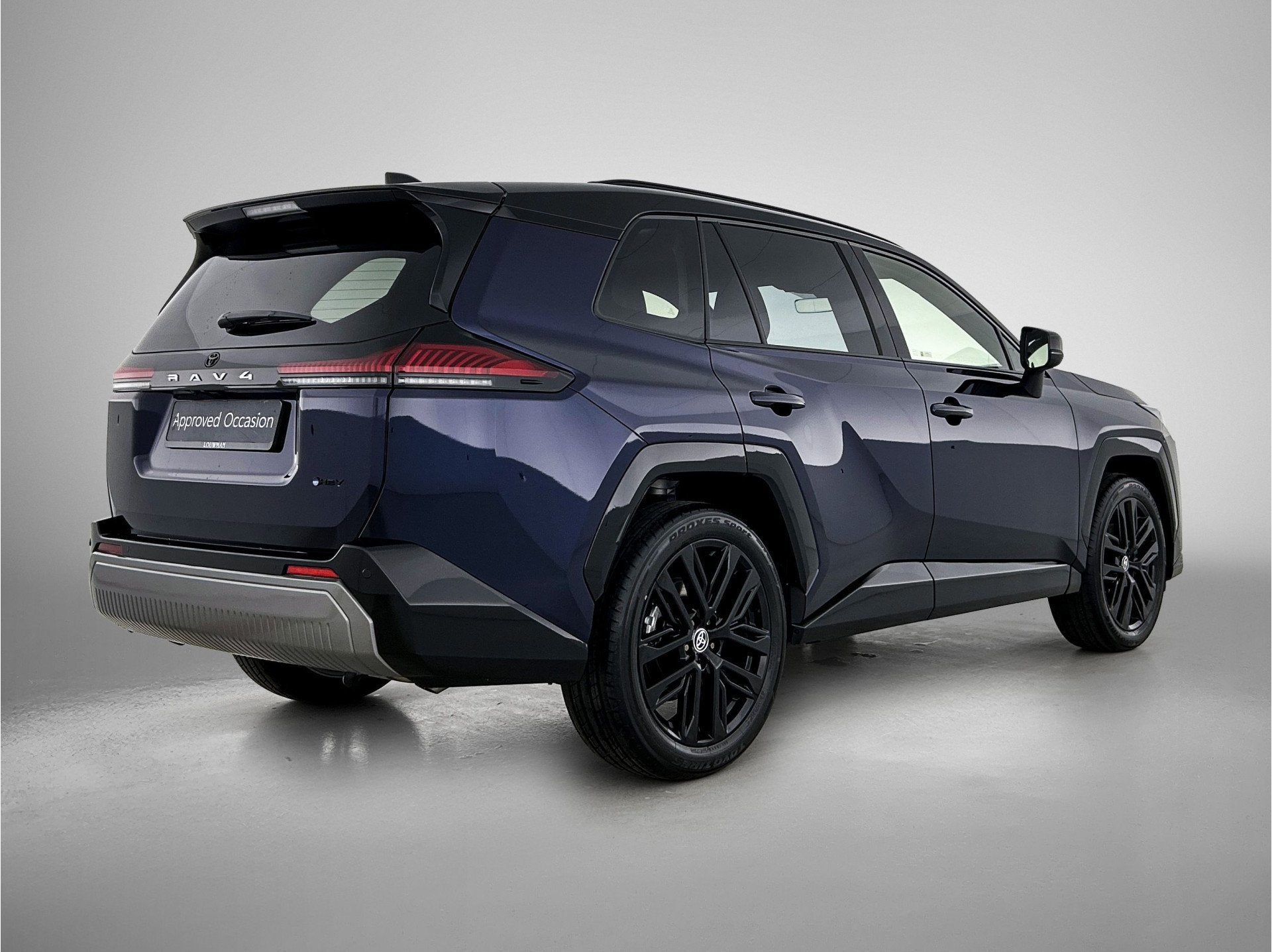 Toyota RAV4 2.5 Hybrid AWD 200 First Edition | Nieuw Model |, Auto's, Automaat, 12 maanden, Gebruikt, Zwart