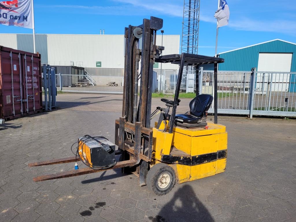 Simple eenvoudig elektrische heftruck, Zakelijke goederen, Machines en Bouw | Heftrucks en Intern transport, Heftruck, Elektrisch