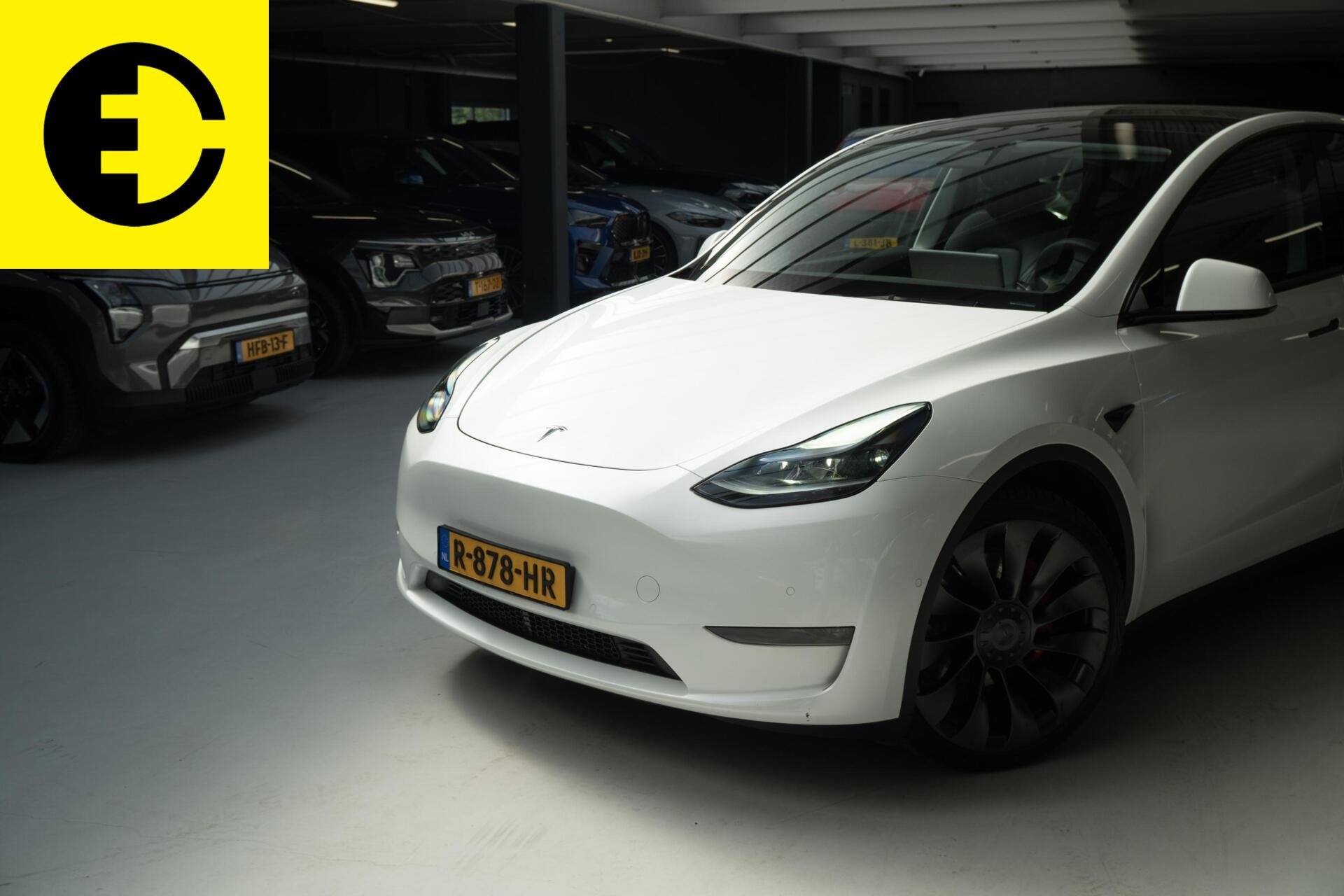 Foto 3 van Tesla Model Y Performance AWD 75 kWh | SOH 92.3% | Stoelverw