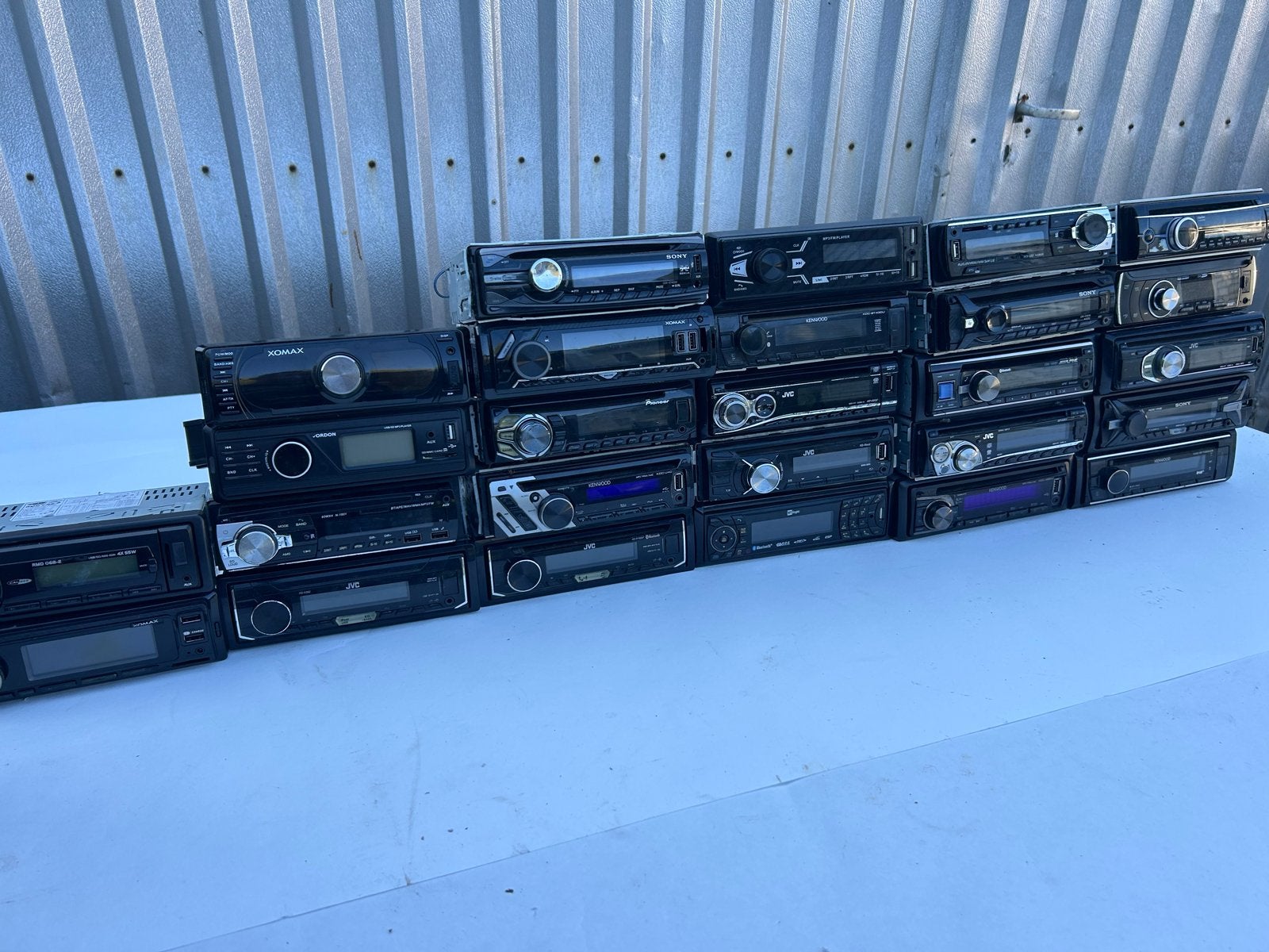 Diverse autoradio's en audio-apparatuur te koop, Ophalen, Gebruikt