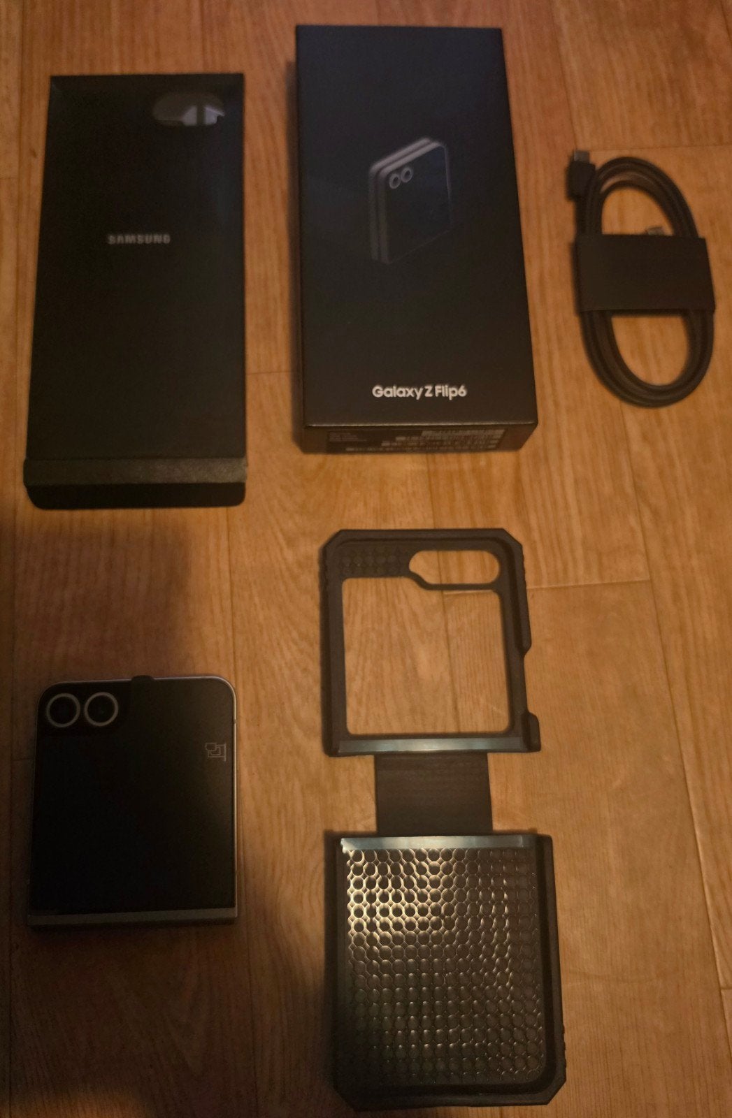 Foto 5 van Samsung Galaxy Z Flip 6 (512 GB) Z.G.A.N Inclusief Bon