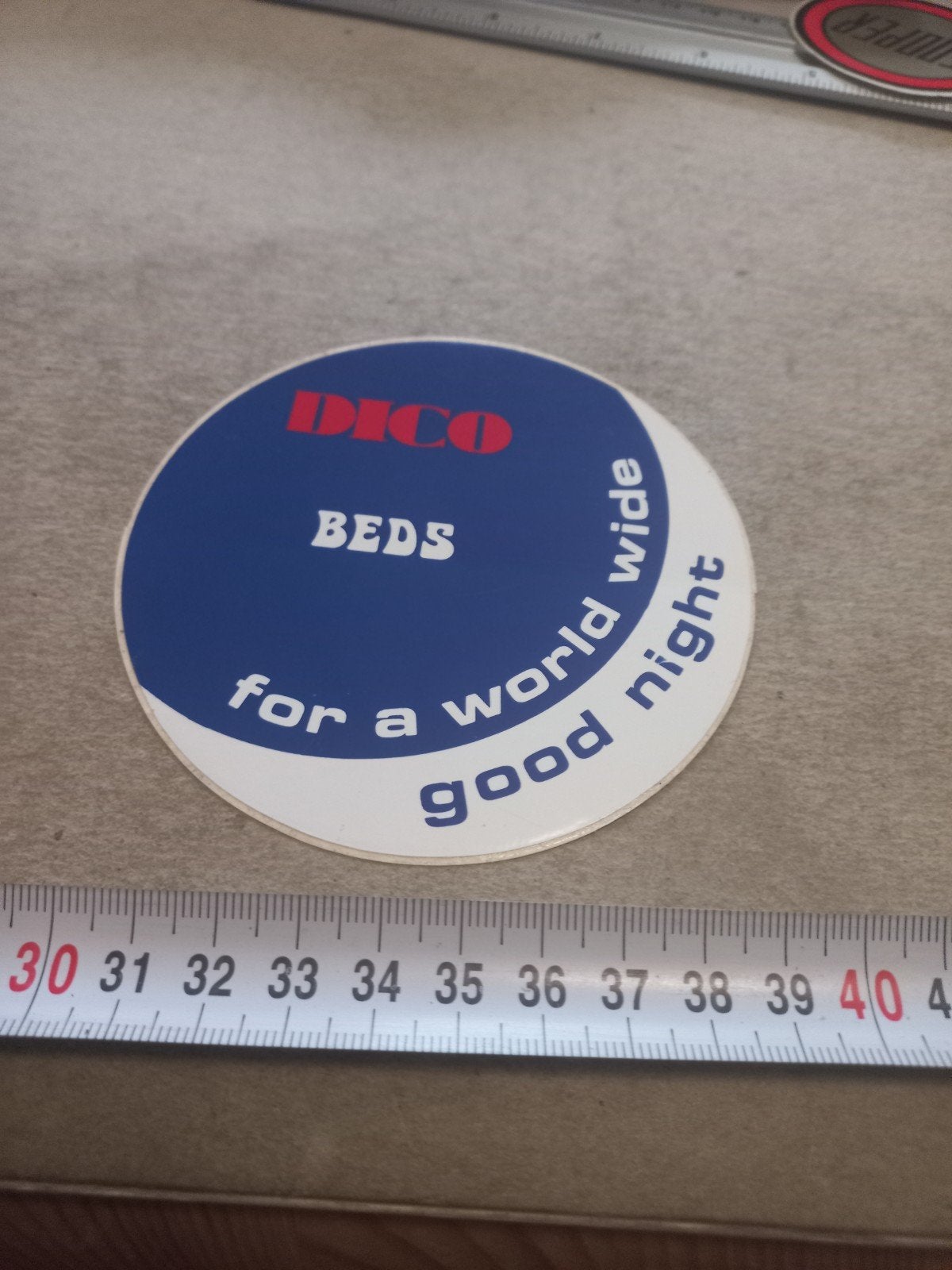 DICO BEds sticker - 'for a world wide good night', Ophalen of Verzenden