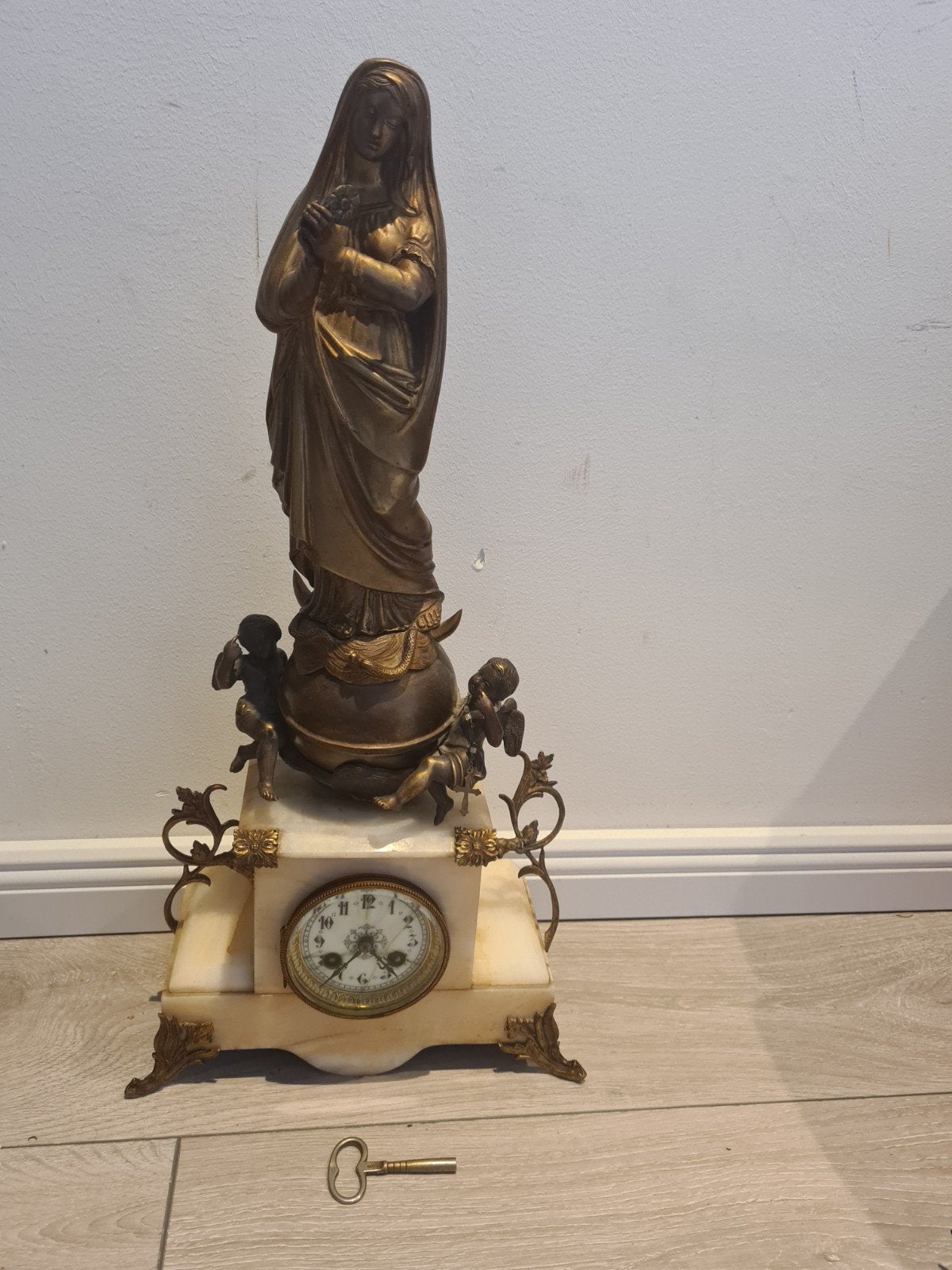 Antieke Maria Klok - Decoratief, loopt niet, Ophalen