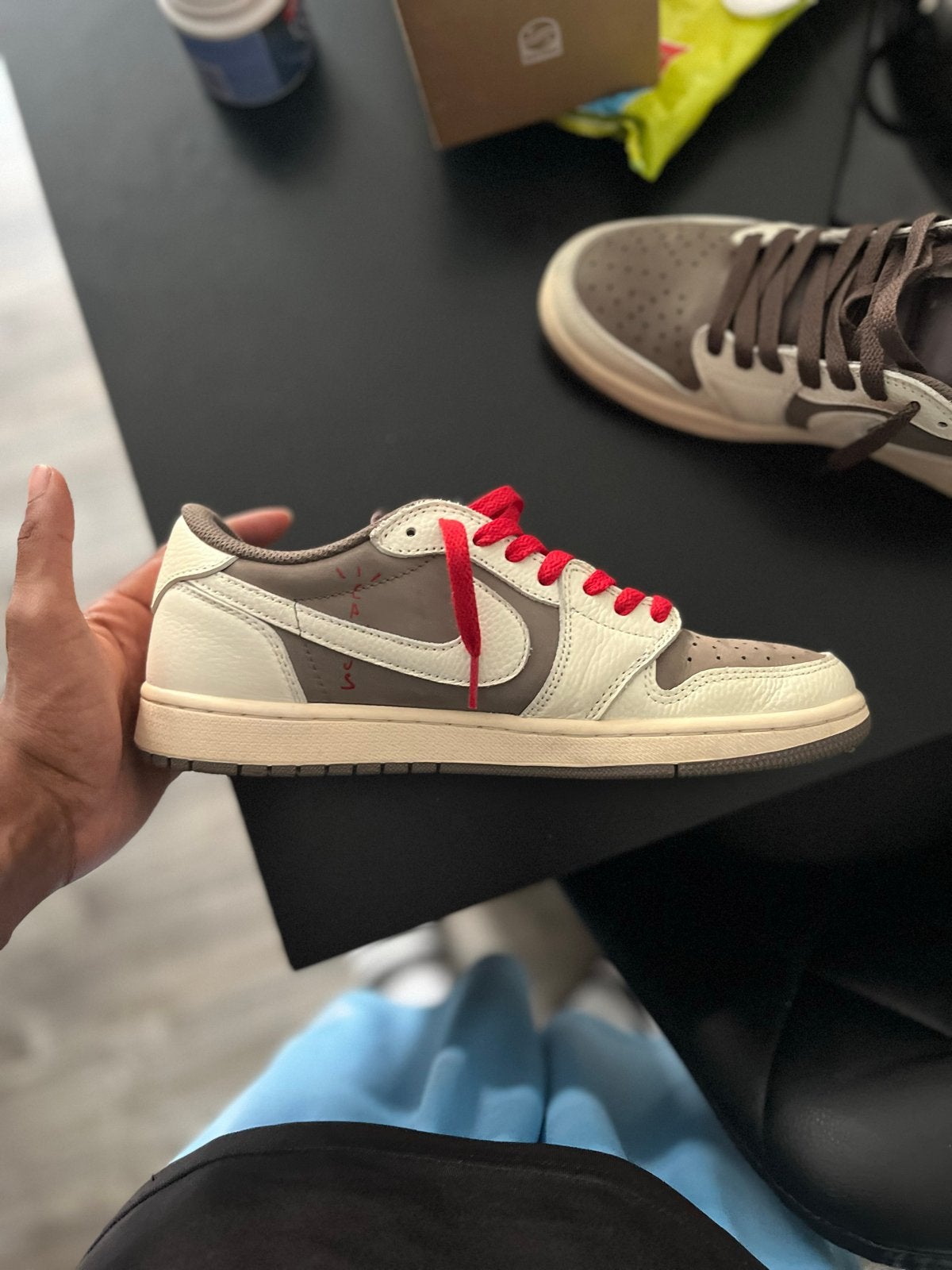 Nike Air Jordan 1 Low Travis Scott Reverse Mocha, Ophalen of Verzenden, Nieuw, Bruin, Sneakers of Gympen