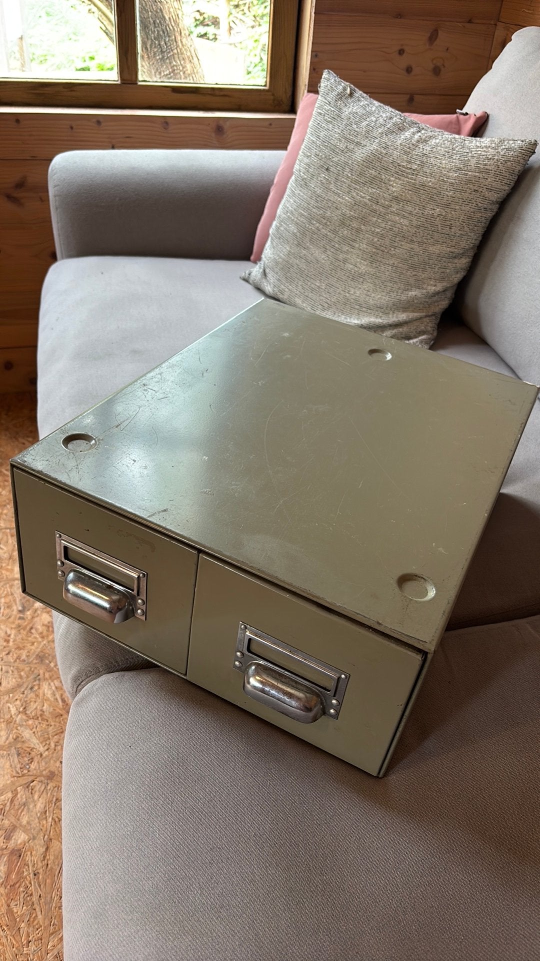 Vintage metalen archiefbak, Minder dan 50 cm, Gebruikt, Minder dan 50 cm, Ophalen of Verzenden
