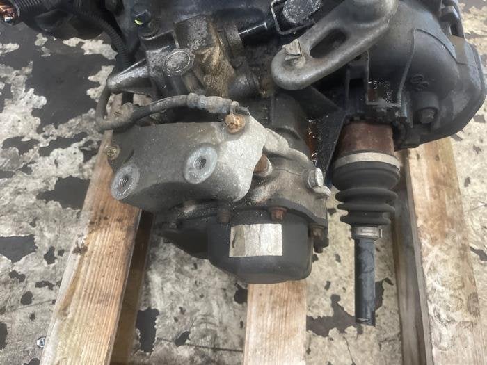 Versnellingsbak van een Opel Corsa, Gebruikt, -, Verzenden, -