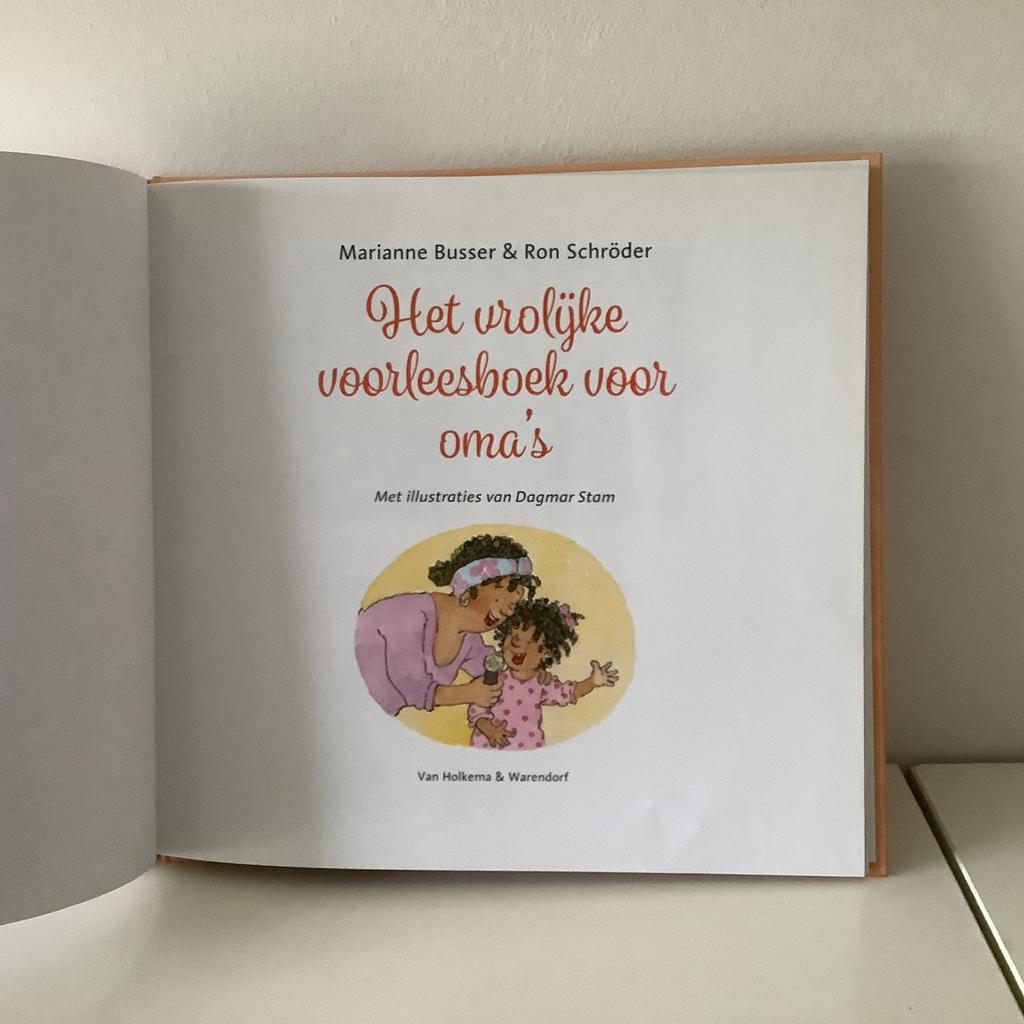 Het vrolijke voorleesboek voor oma's - Marianne Busser, Ophalen of Verzenden, Zo goed als nieuw
