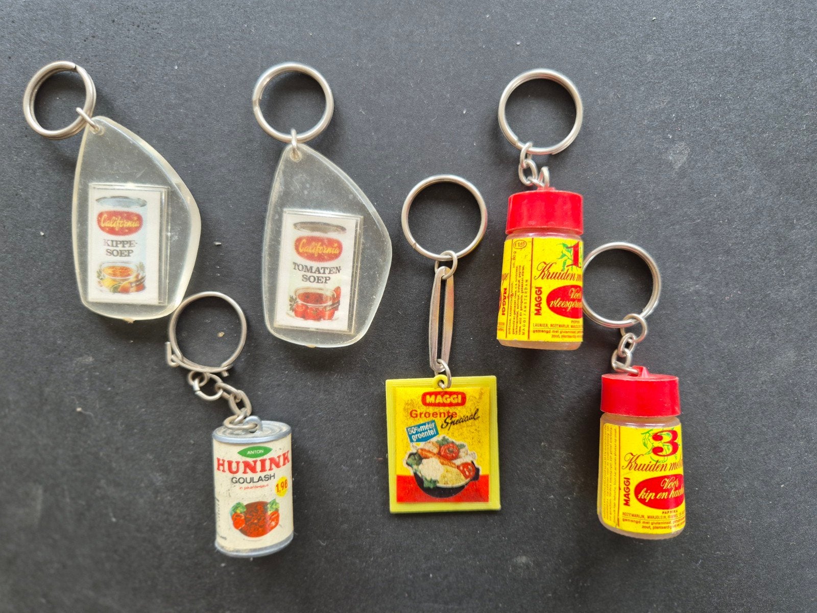 Verzameling van 60 vintage sleutelhangers uit de jaren '60, Verzamelen, Ophalen of Verzenden, Gebruikt, Overige typen