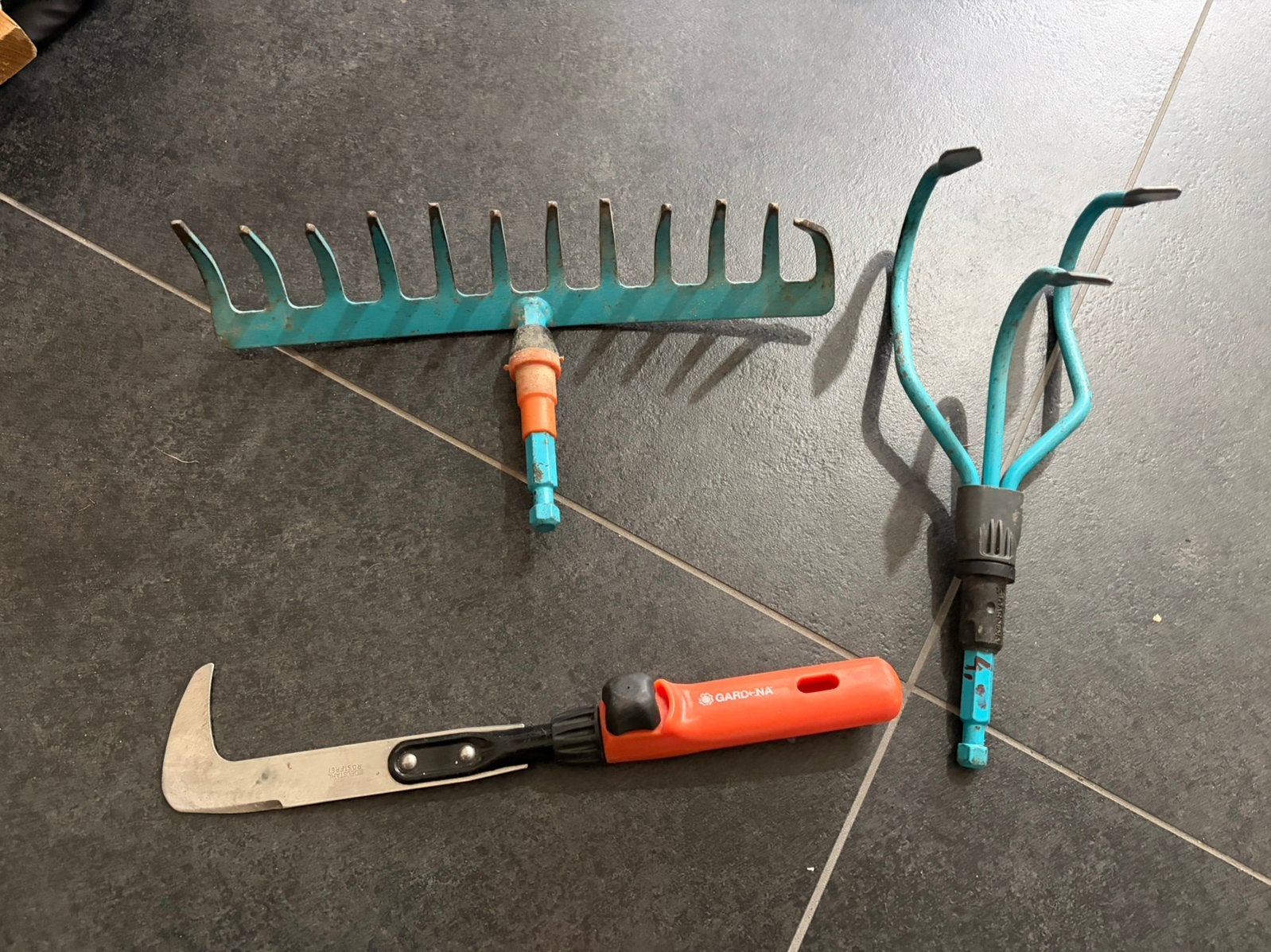 Gardena combisystem. Hark, cultivator en voegenkrabber, Ophalen of Verzenden, Gebruikt