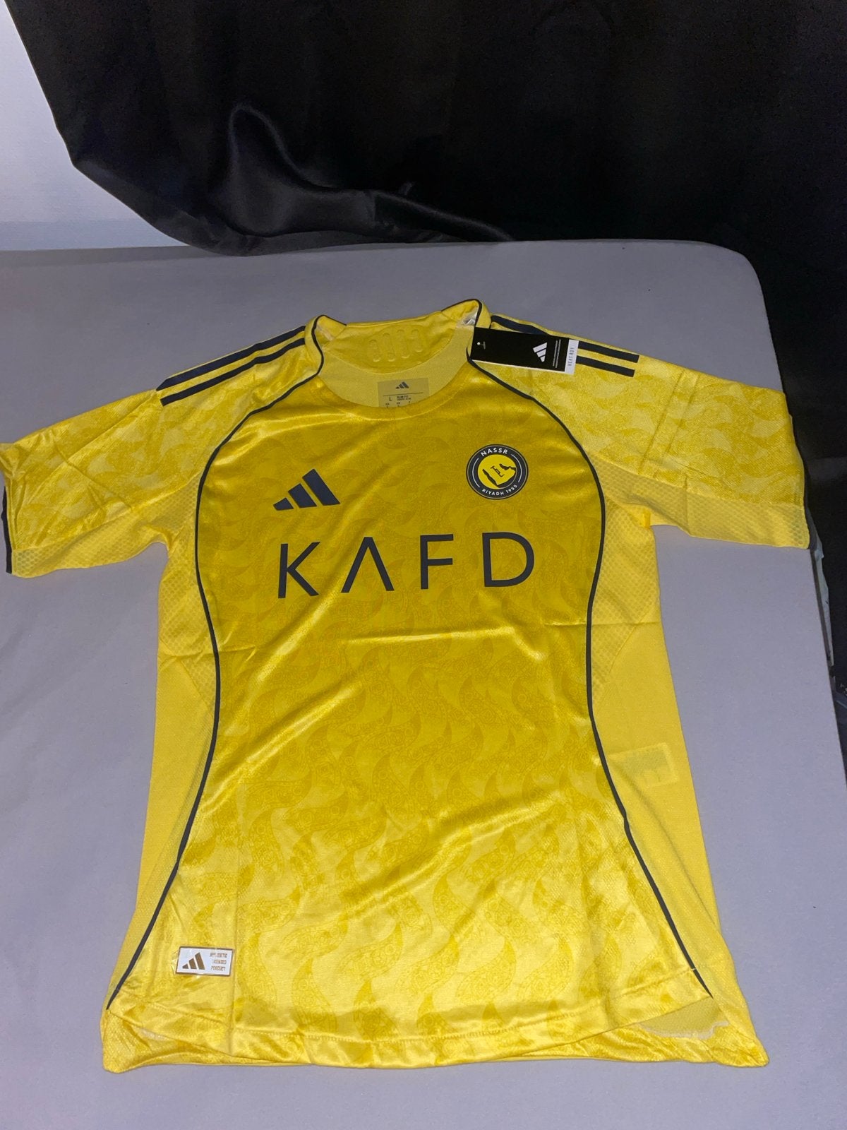 Adidas Al Nassr Thuisshirt Maat L, Verzenden, Nieuw, Maat 52/54 (L), Geel