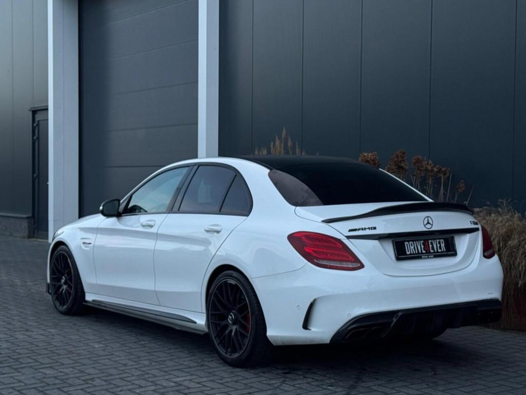 Mercedes-Benz C-klasse AMG 63 NAVI 360 CAMERA LEDER LED SPOR, Auto's, Mercedes-Benz, Automaat, Gebruikt, 8 cilinders, Automatische klimaatregeling