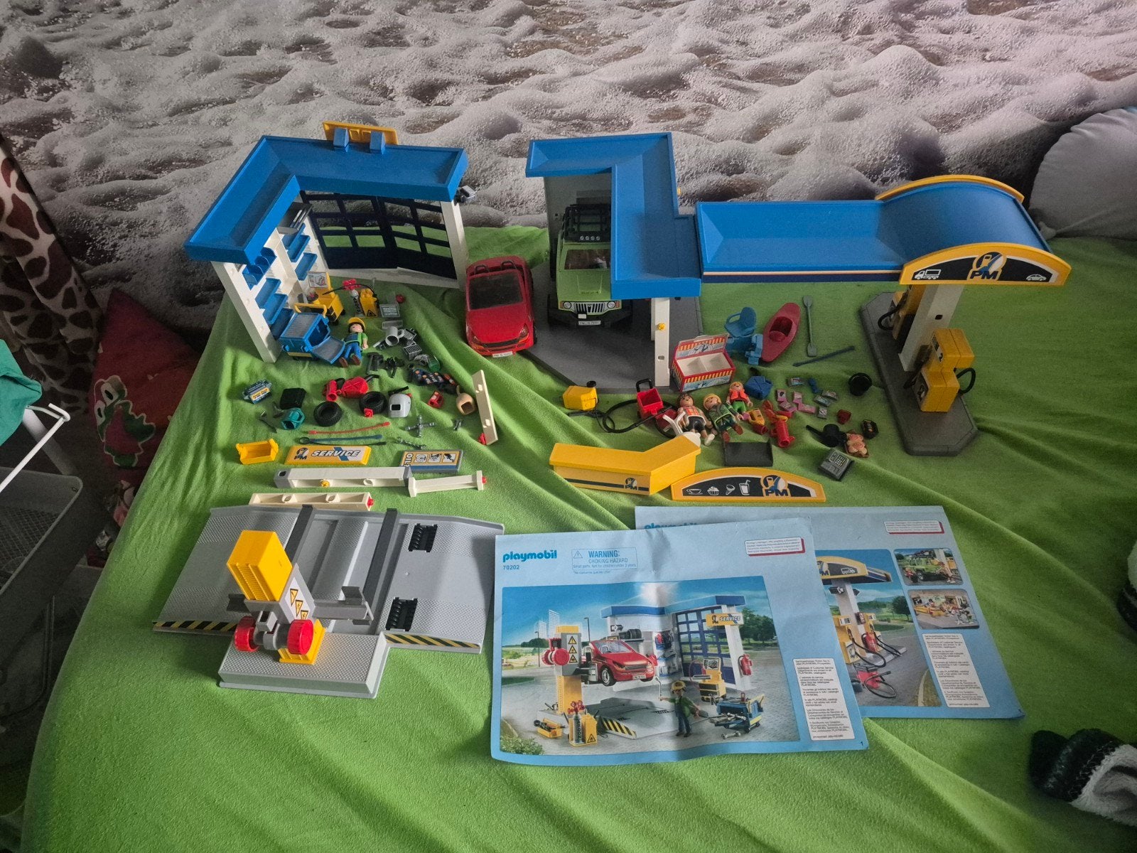 Playmobil Tankstation & Garage Set (70201 & 70202), Kinderen en Baby's, Ophalen, Gebouw, Complete set, Zo goed als nieuw