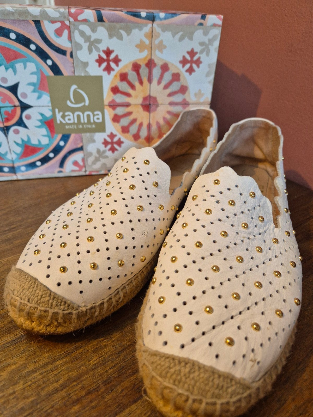 Kanna Espadrilles - Zo goed als nieuw - Maat 41, Kleding | Dames, Wit, Ophalen of Verzenden, Zo goed als nieuw, Espadrilles of Moccasins