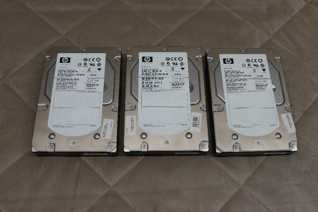 3 HP Server Harde Schijven 300GB 15K SAS Zo goed als nieuw, Ophalen of Verzenden, Zo goed als nieuw, SAS