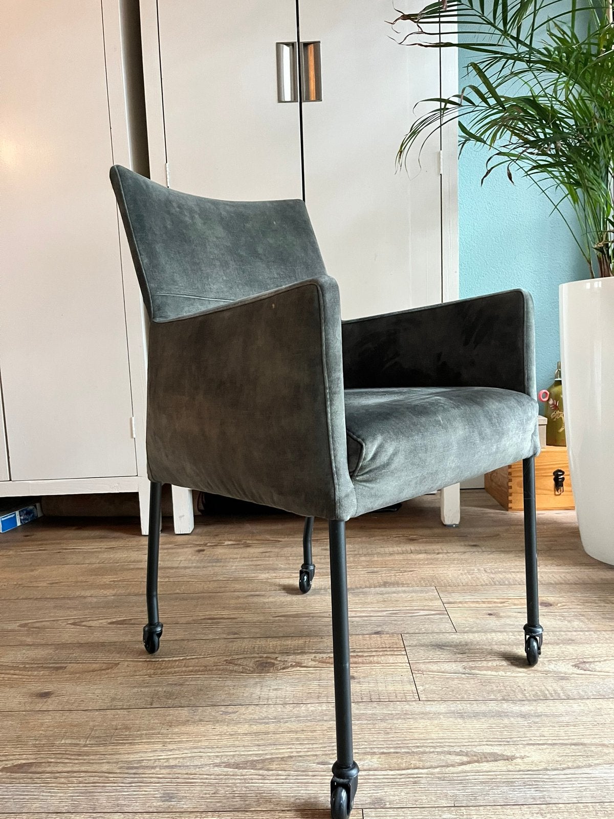 Te koop hele mooie eetkamerstoelen 6 stuks, Huis en Inrichting, Stoelen, Overige materialen, Ophalen of Verzenden, Zo goed als nieuw