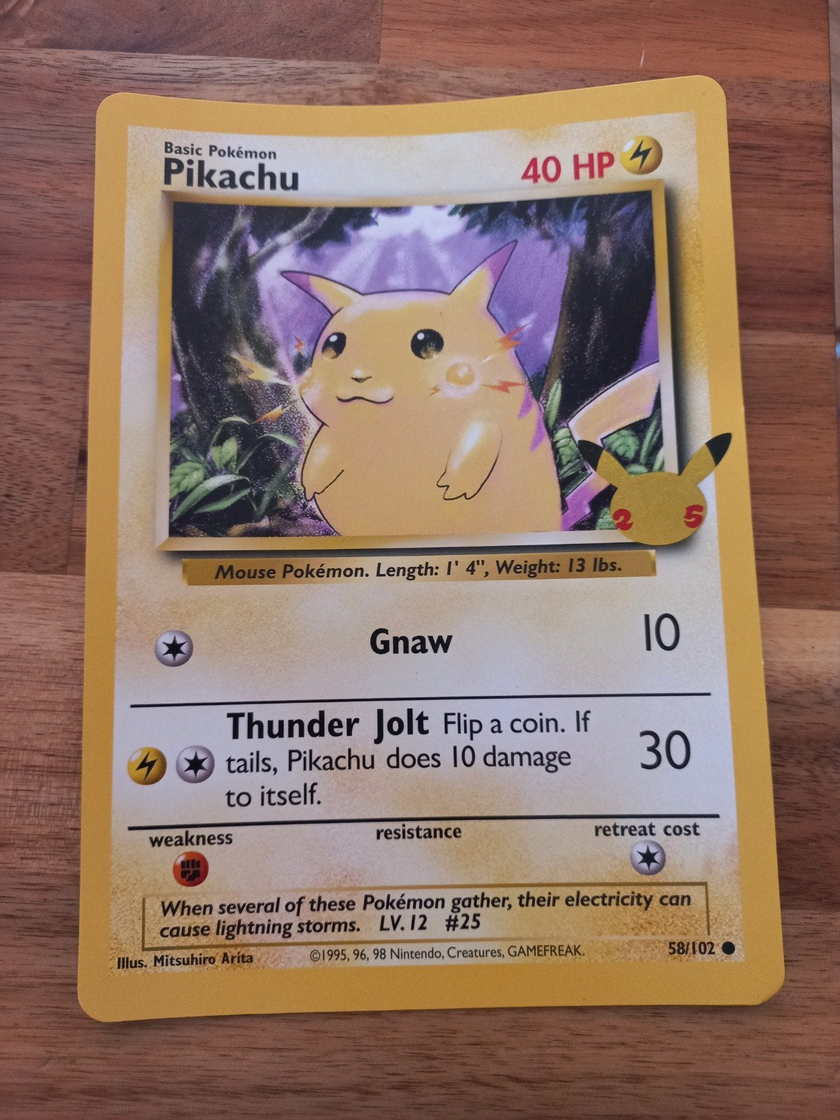 Pikachu 25th Anniversary Pokémon jumbo kaart (58/102), Ophalen of Verzenden, Zo goed als nieuw, Losse kaart