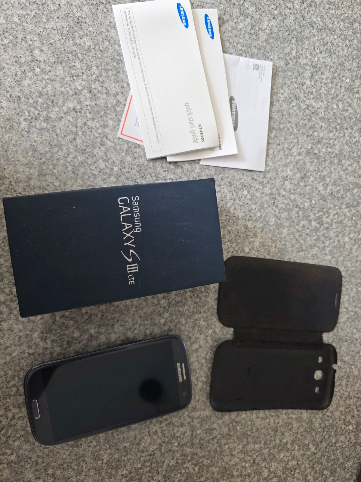 Samsung Galaxy S3 GT-I9305 Blauw - Gebruikt met hoesje, Telecommunicatie, Mobiele telefoons | Samsung, Gebruikt, Touchscreen, Zonder simlock