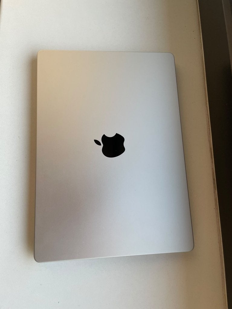 Apple MacBook Pro 14-inch M4 – 24GB RAM – 1TB SSD (2025), Computers en Software, 1 TB of meer, Overige groottes, Zo goed als nieuw