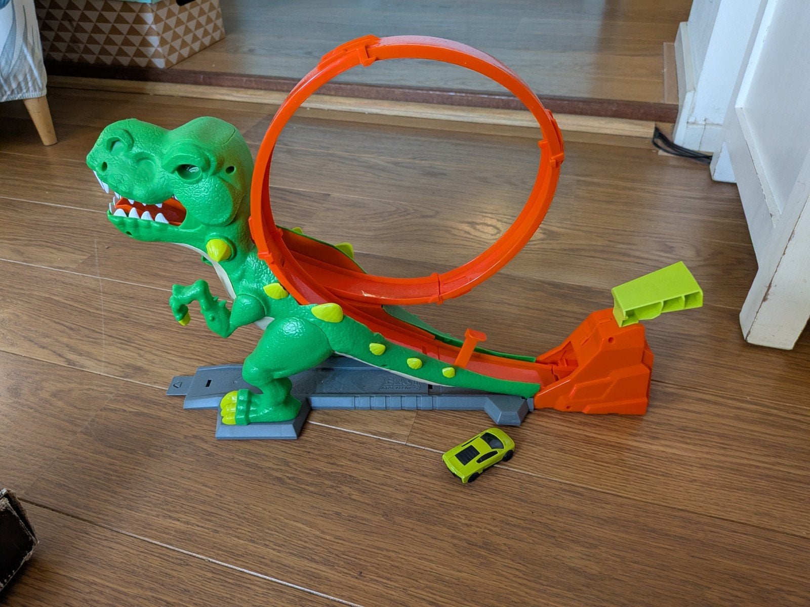 dino looping Baan met Auto, Ophalen of Verzenden, Gebruikt