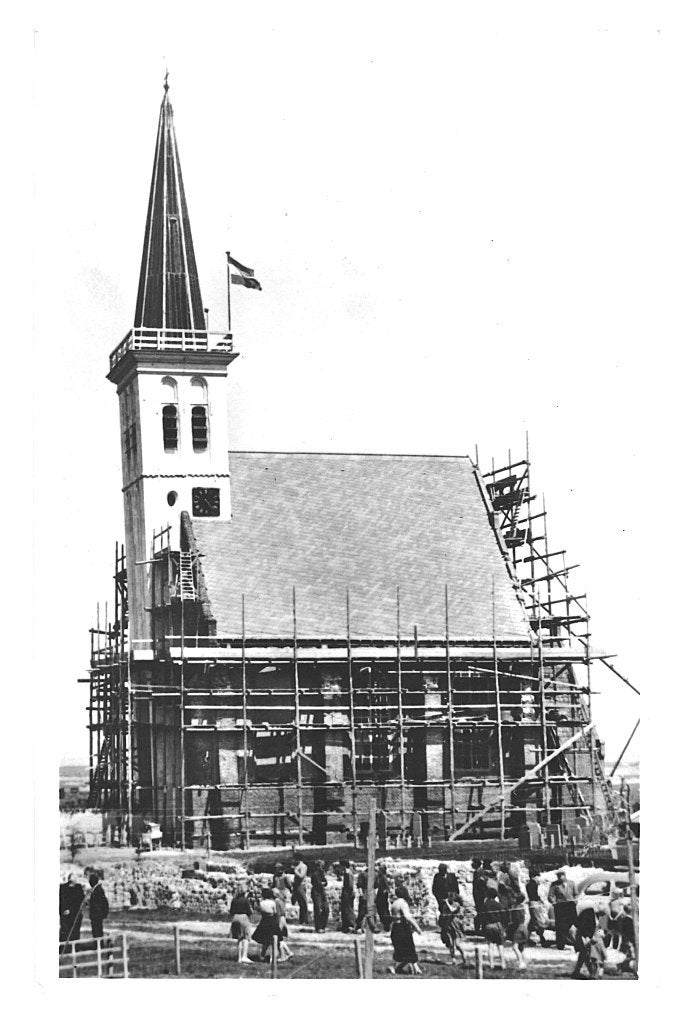 968815 Texel Den Hoorn Restauratie Kerkje 1956 Gelopen