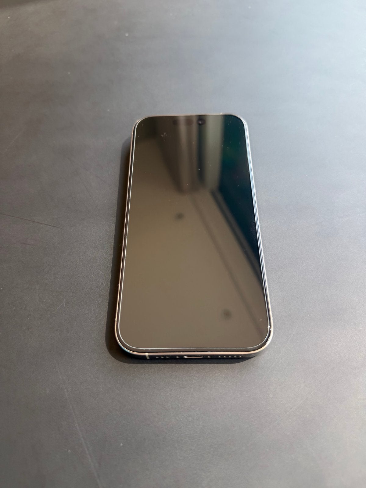 iPhone 16 Pro, 256 GB, Zilver, inc garantie feb 2027, Telecommunicatie, Mobiele telefoons | Apple iPhone, Zo goed als nieuw, Zonder simlock