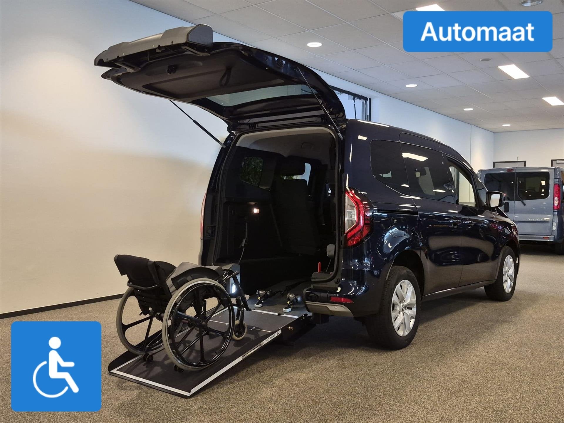Renault Kangoo Rolstoelauto Automaat 4+1, Auto's, Automaat, 12 maanden, Zwart, 1333 cc