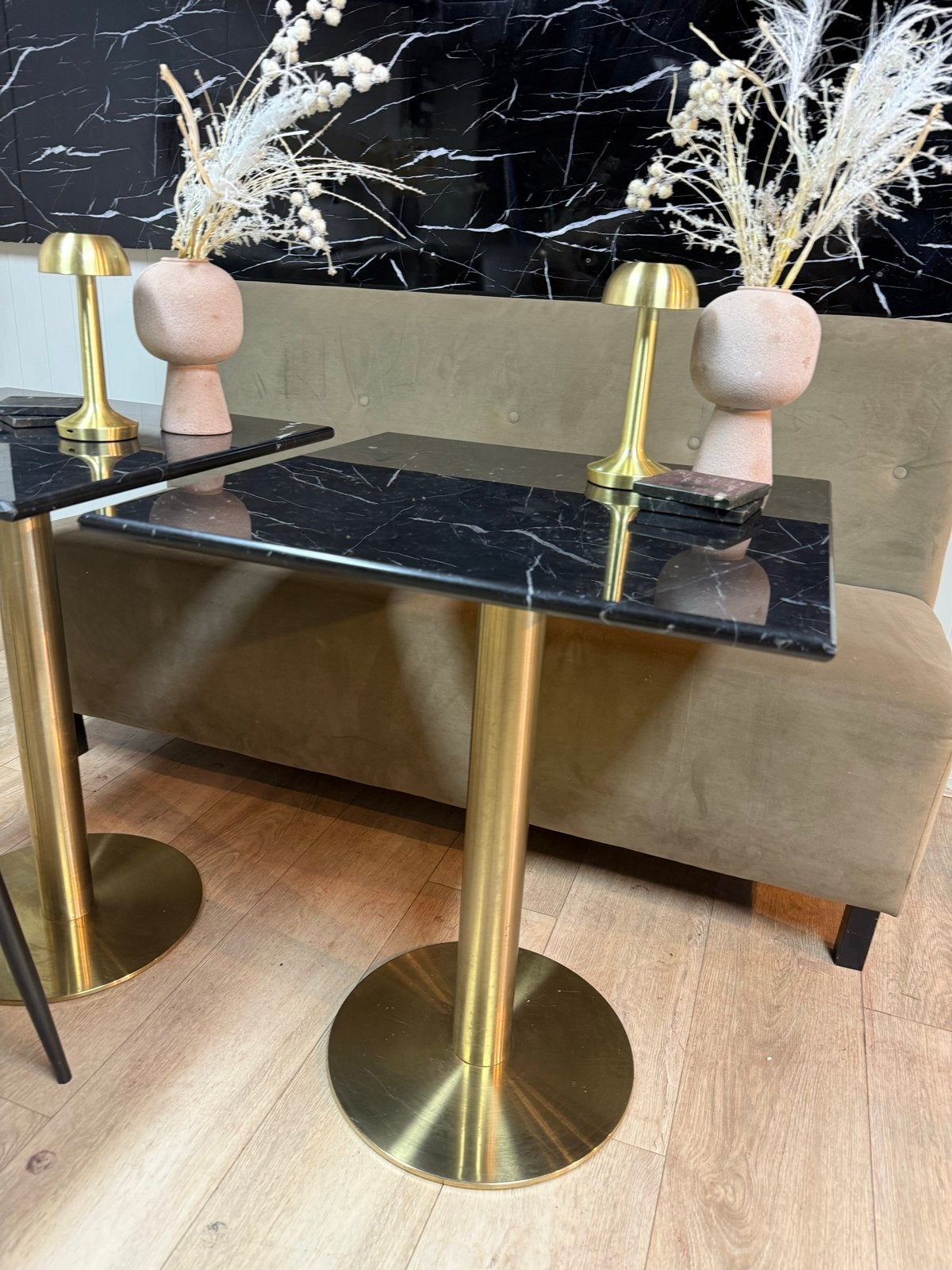 Set van 2 marmeren tafeld met gouden onderstel, Huis en Inrichting, Ophalen, Minder dan 50 cm, 50 tot 100 cm, Vierkant