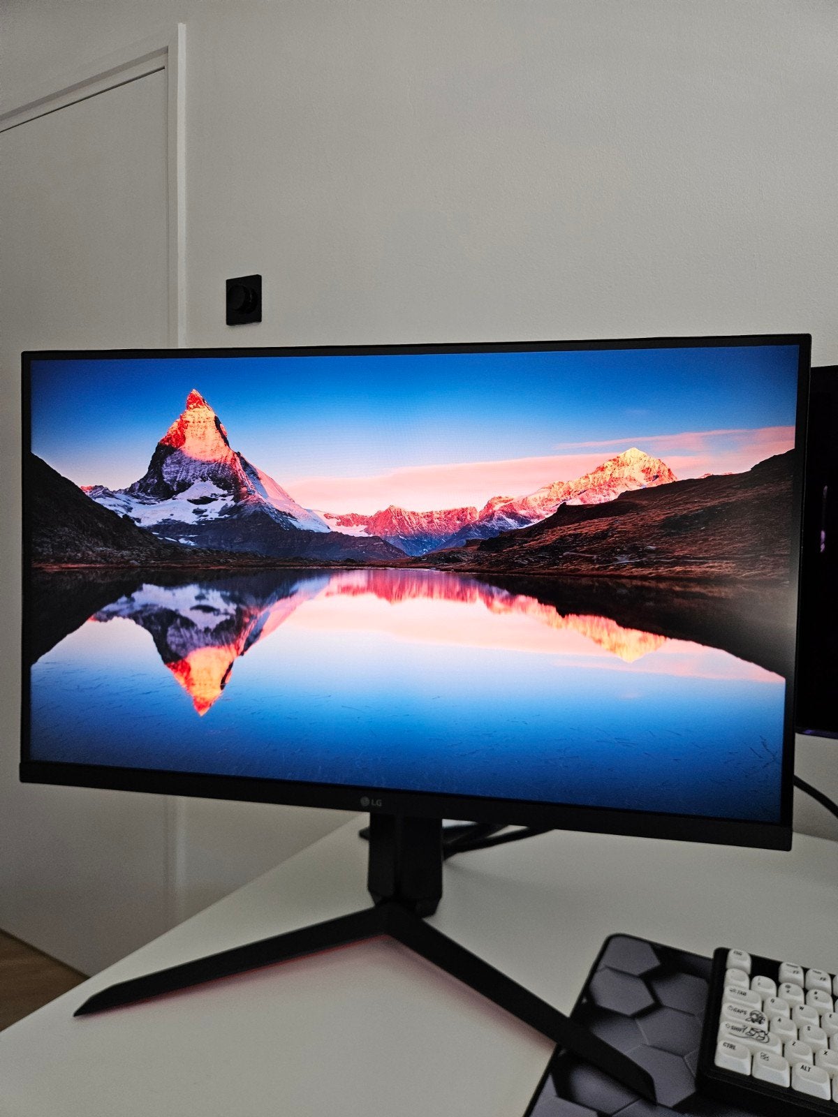 LG UltraGear 27GN850-B Gaming Monito 27 inch QHD 144Hz 1ms, Computers en Software, Monitoren, Gaming, IPS, 101 t/m 150 Hz, Ophalen of Verzenden