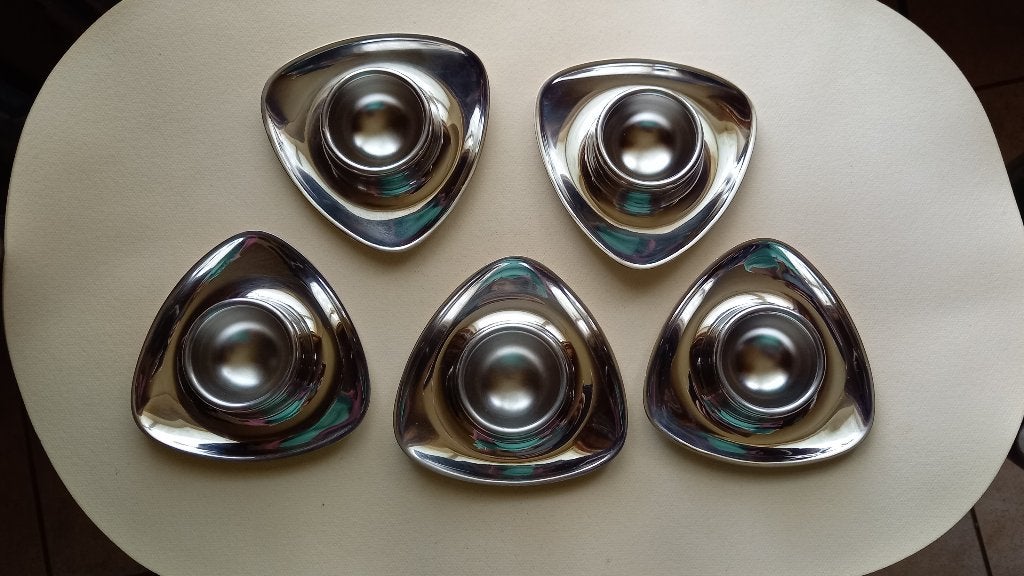 5x Alessi - Carlo Mazzeri & Anselmo-Eierdopjes - 70's, Antiek en Kunst, Verzenden, Zilver, Gemerkt, Metaal