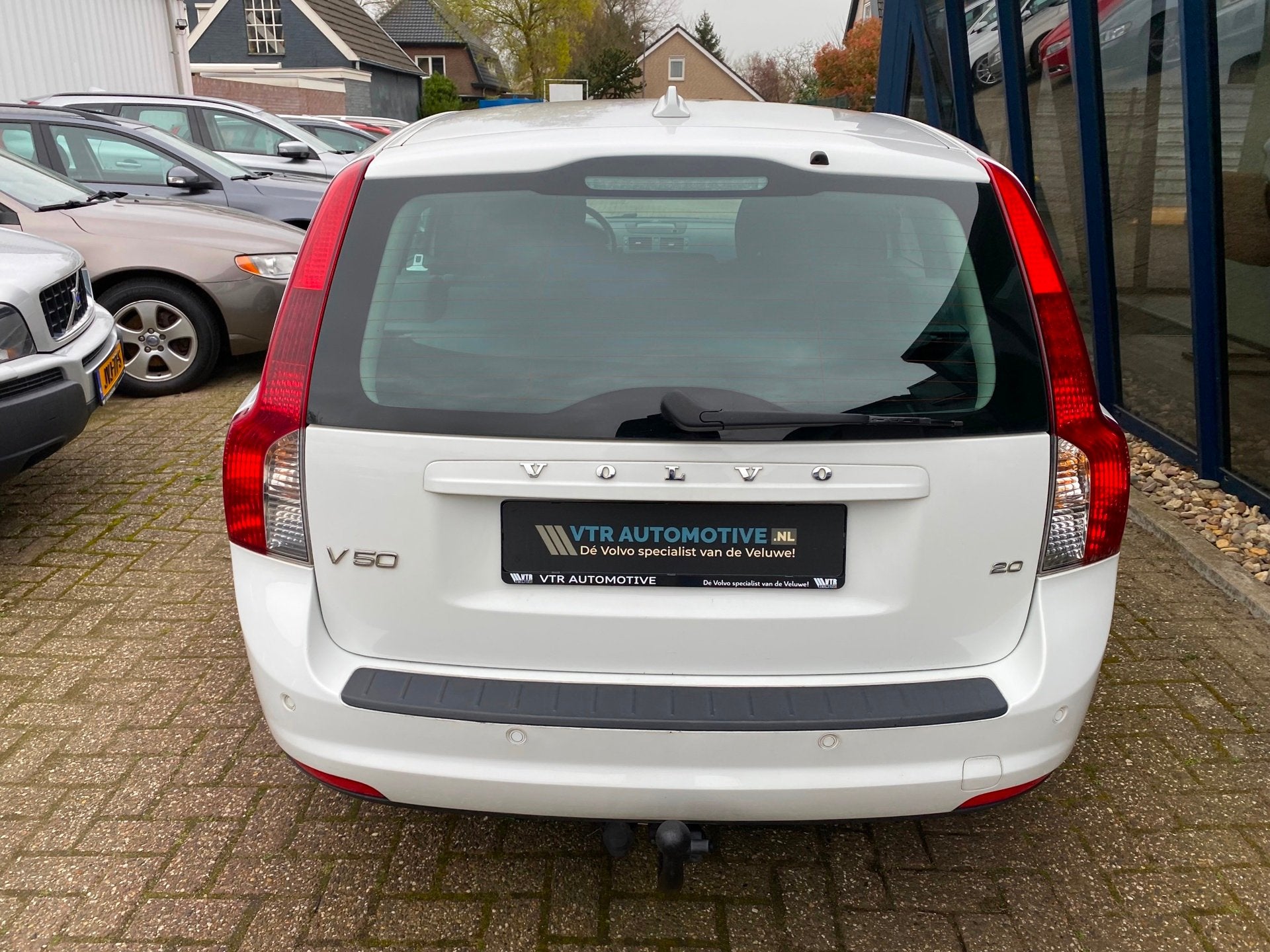 Volvo V50 2.0 Business Edition NAVI / XENON / TREKHAAK, Voorwielaandrijving, 145 pk, Stof, Gebruikt