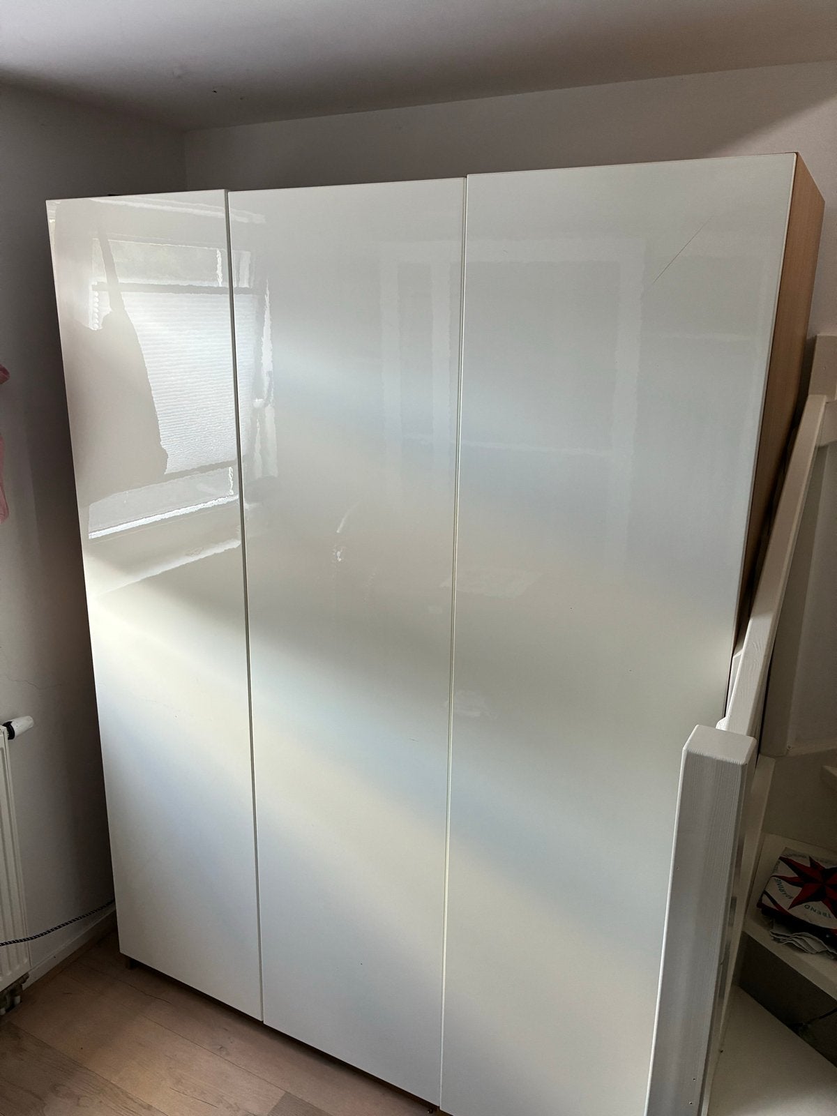 Witte PAX IKEA kledingkast hangruimte en planken, 201cm hoog, Met plank(en), Gebruikt, 100 tot 150 cm, 200 cm of meer