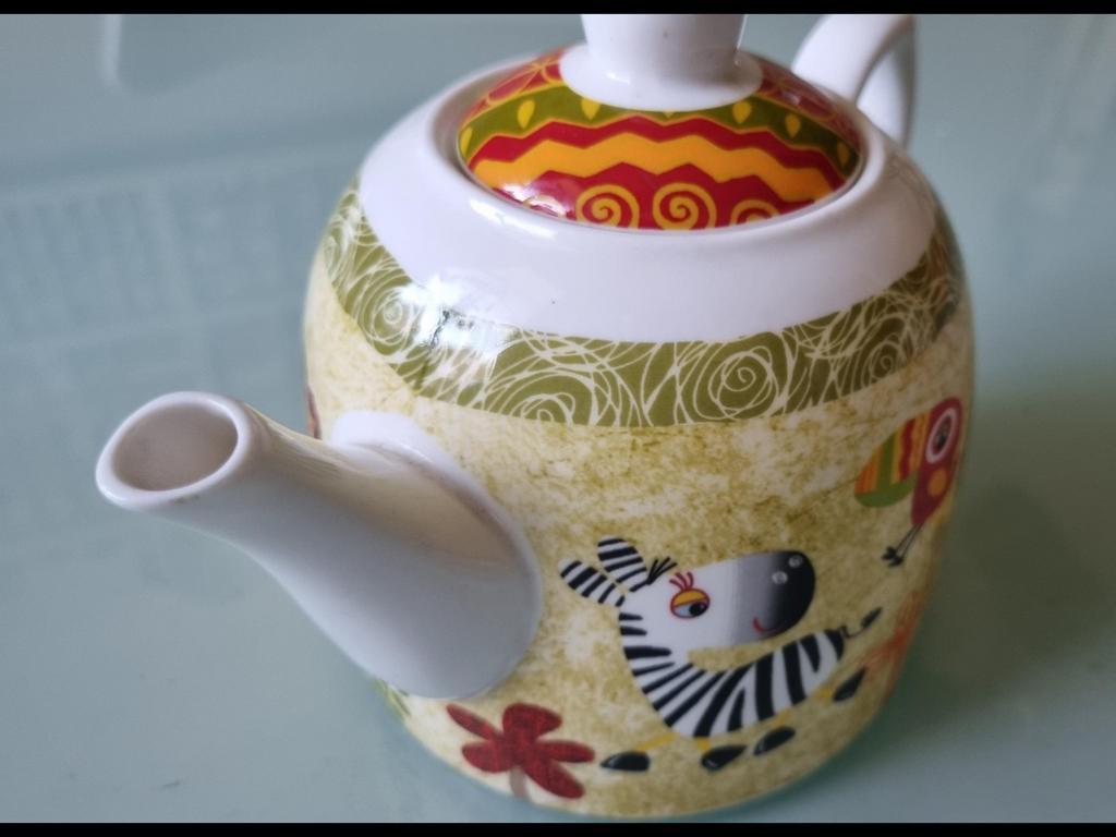 Cha Cult Hamburg fine Ceramics Theepot, Keramiek, Overige typen, Ophalen of Verzenden, Zo goed als nieuw