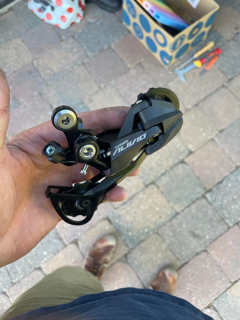 Shimano Alivio RD-M3100 Achterderailleur 9-speed, Ophalen, Overige materialen, Zo goed als nieuw, Derailleur of Ketting