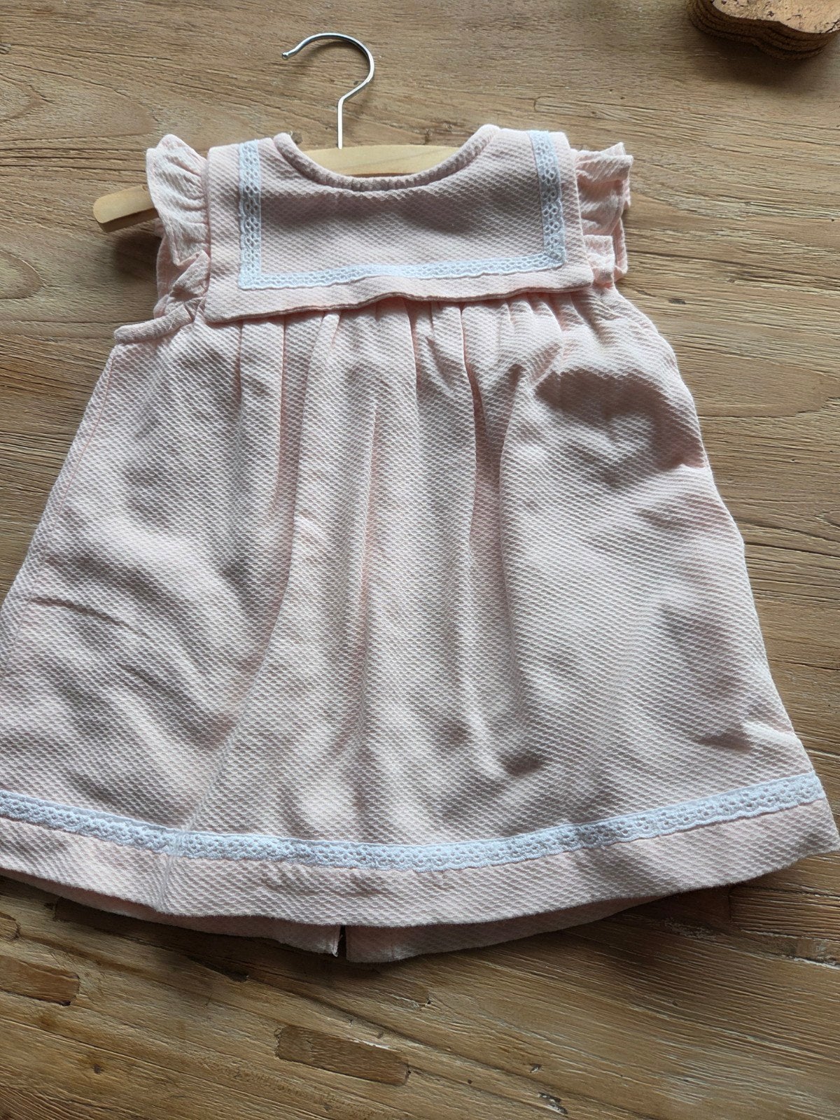 Te koop BABY jurk 6/9 maanden, Kinderen en Baby's, Babykleding | Maat 62, Ophalen of Verzenden, Zo goed als nieuw, Meisje, Jurkje of Rokje