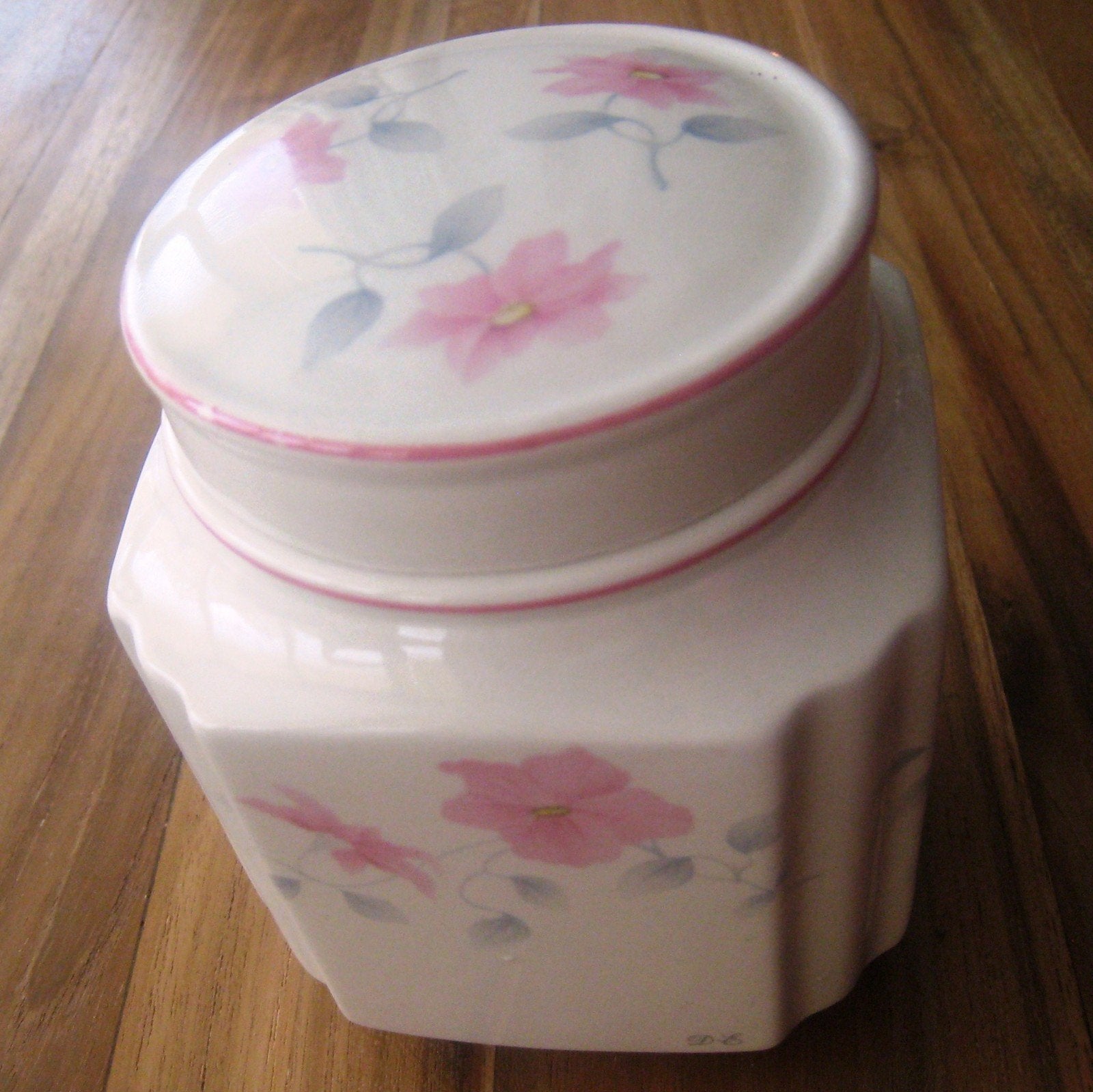 Douwe Egberts pot met deksel en roze bloemen - DE nr 45, Ophalen of Verzenden