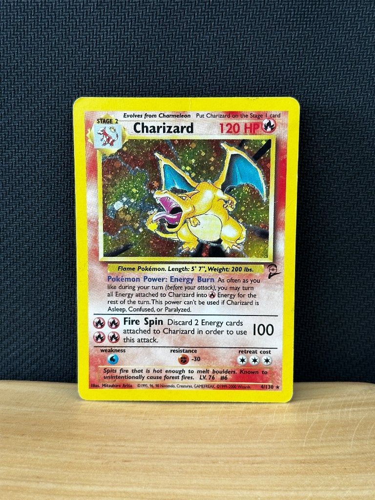 Charizard - 4/130 Base Set 2 - Vintage Pokémon Card, Verzenden, Gebruikt, Losse kaart, Foil