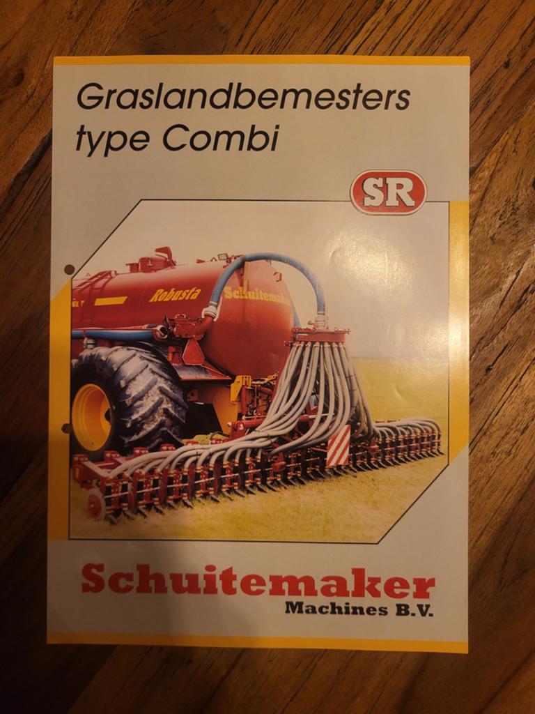 tractor folder Schuitemaker Combi graslandbemesters, Boeken, Catalogussen en Folders, Ophalen of Verzenden, Zo goed als nieuw