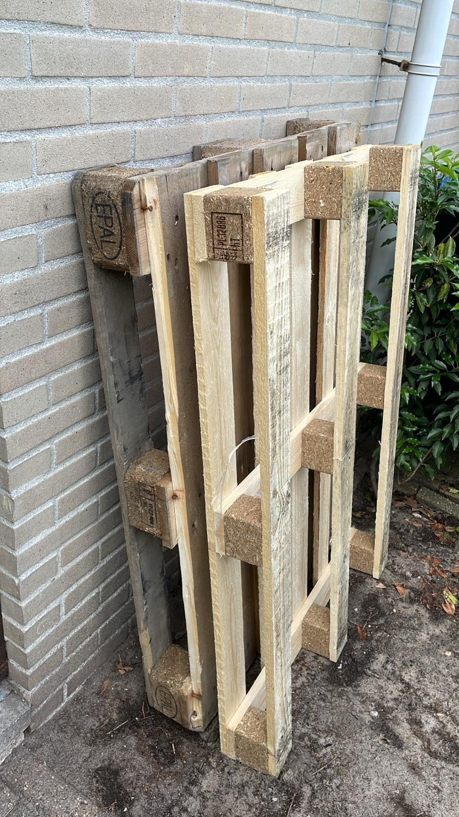 GRATIS 2 houten pallets, Doe-het-zelf en Verbouw, Hout en Planken, Ophalen