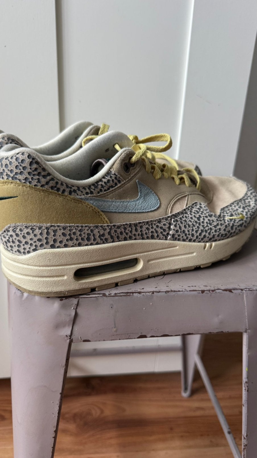 Nike air max 1 Safari Cobblestone maat 43, Kleding | Dames, Schoenen, Beige, Ophalen of Verzenden, Sneakers of Gympen, Zo goed als nieuw