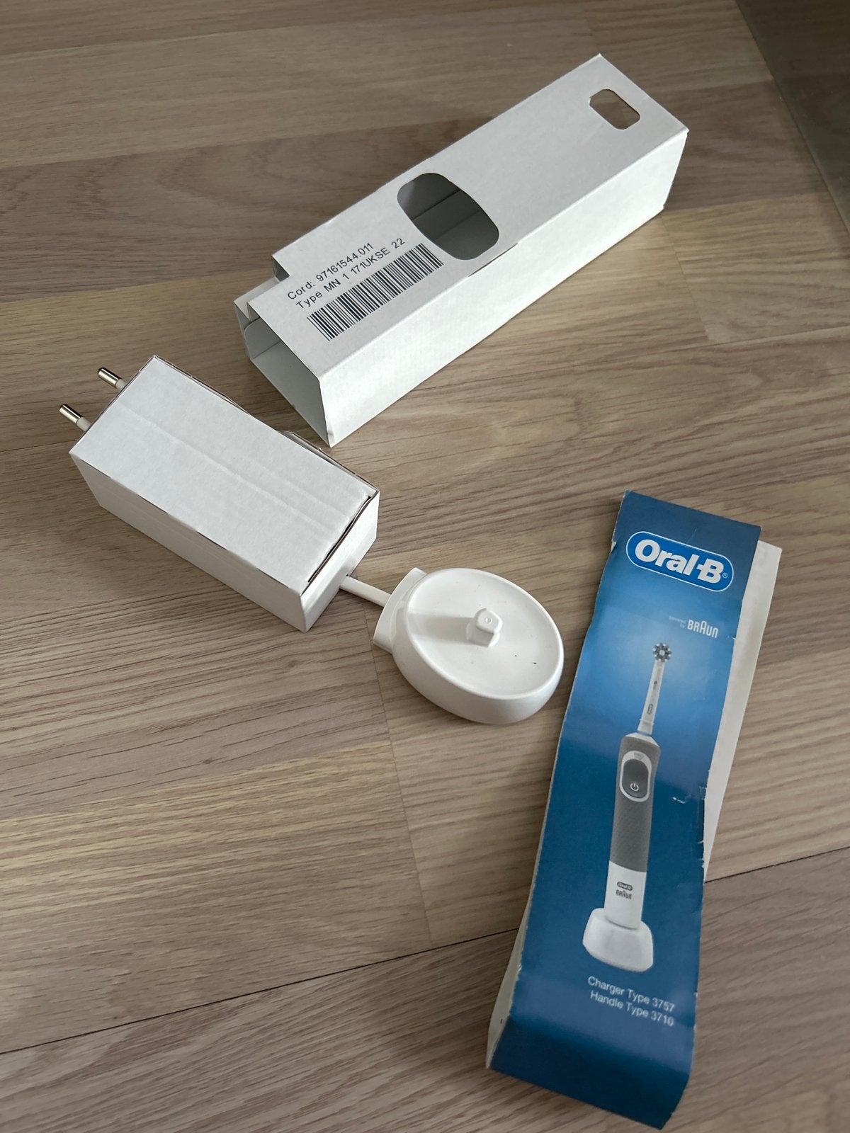 Nieuwe Oral-B Oplader Type 3757 voor Tandenborstel, Ophalen of Verzenden, Nieuw, Mondverzorging