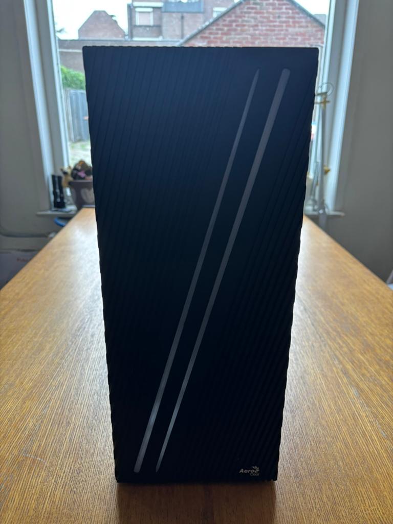 pc, Computers en Software, Ophalen of Verzenden, Zo goed als nieuw, 3 tot 4 Ghz, SSD