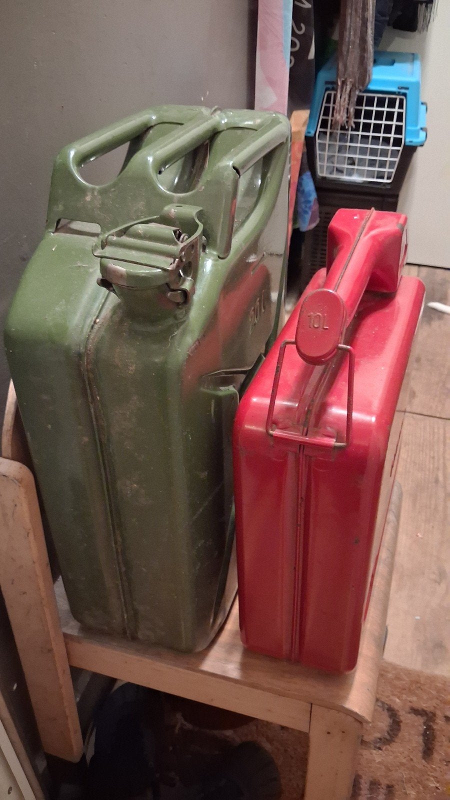 2 mooie metaten jerrycan's. vintage, Ophalen, Gebruikt