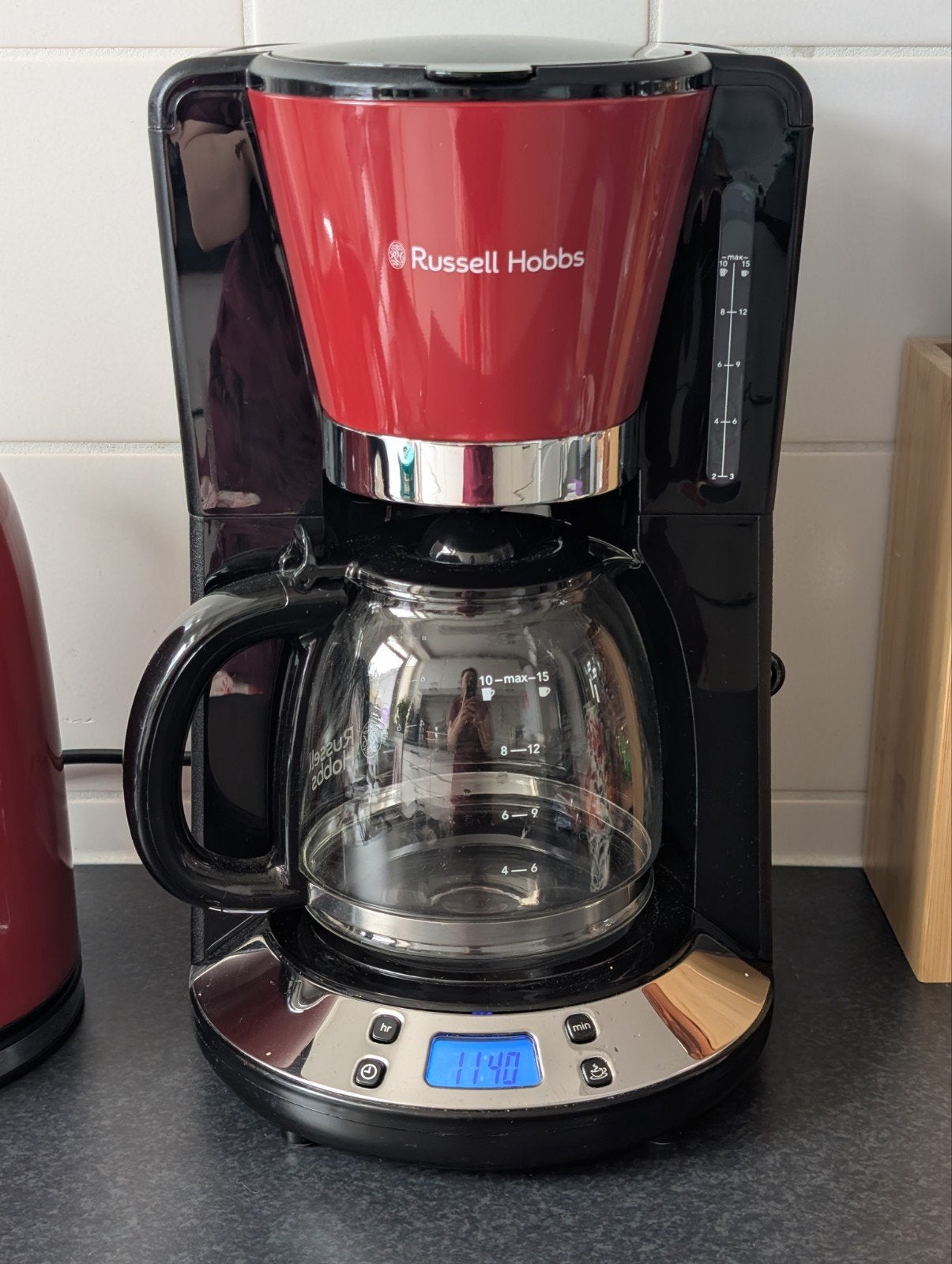 Russell Hobbs Koffiezetapparaat - Rood/Zwart, Ophalen, 10 kopjes of meer, Koffiemachine, Gemalen koffie