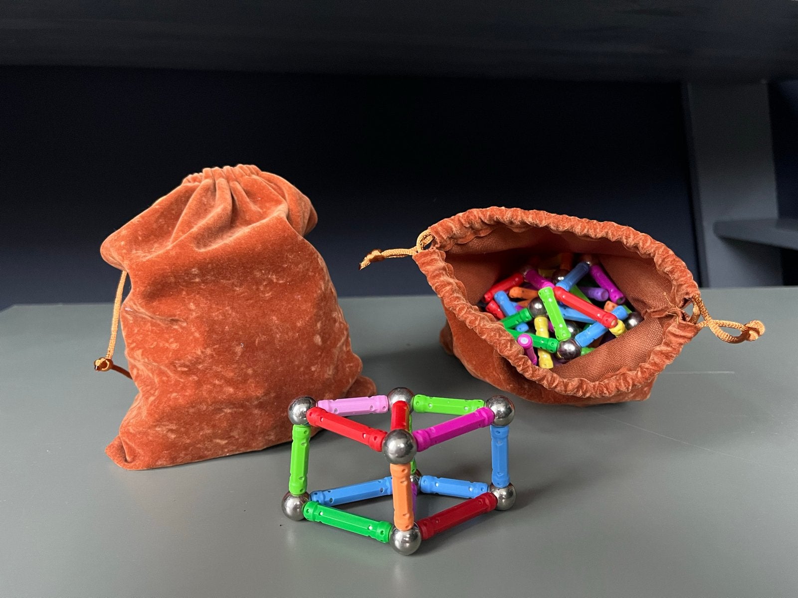 Magnetisch Bouwspeelgoed Set met Opbergzakjes, Kinderen en Baby's, Ophalen, Zo goed als nieuw, Overige merken