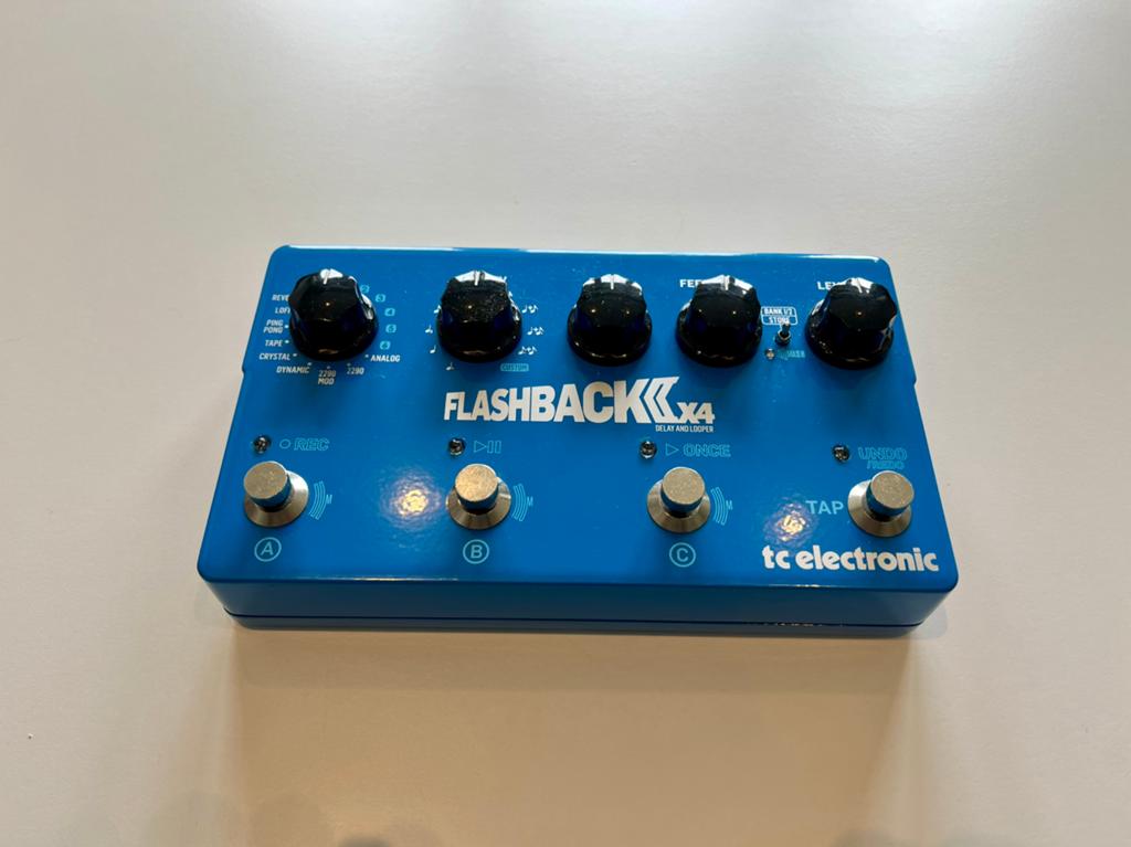 TC Electronic Flashback 2 X4 Delay / Looper, Muziek en Instrumenten, Effecten, Zo goed als nieuw, Delay of Echo, Ophalen of Verzenden