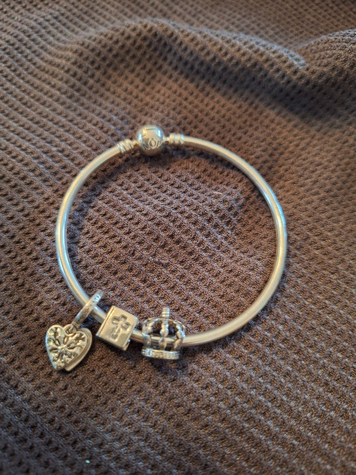 Pandora bedels en armband - Zilveren set, Sieraden, Tassen en Uiterlijk, Bedels, Gebruikt, Pandora, Ophalen of Verzenden, 2 of 3 bedels