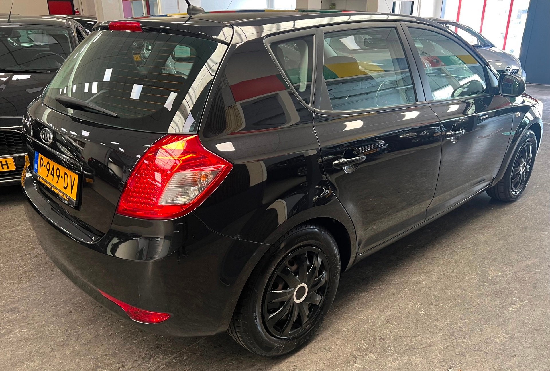 Kia Cee'd 1.4 CVVT X-pect 1e eigenaar- Airco - NAV - Stoelve, Euro 5, Stof, Gebruikt, Zwart