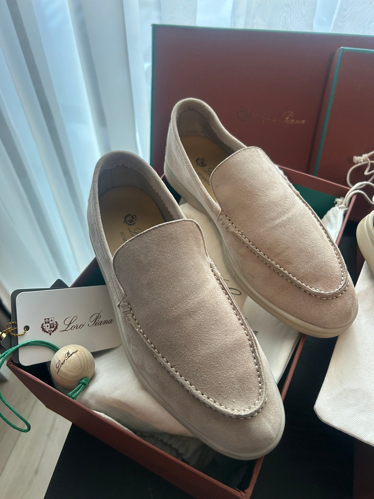 Loro piana summer walk beige, Ophalen of Verzenden, Zo goed als nieuw, Beige, Instappers