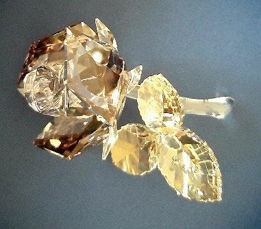 Swarovski gekleurde roos, Ophalen of Verzenden, Zo goed als nieuw, Figuurtje