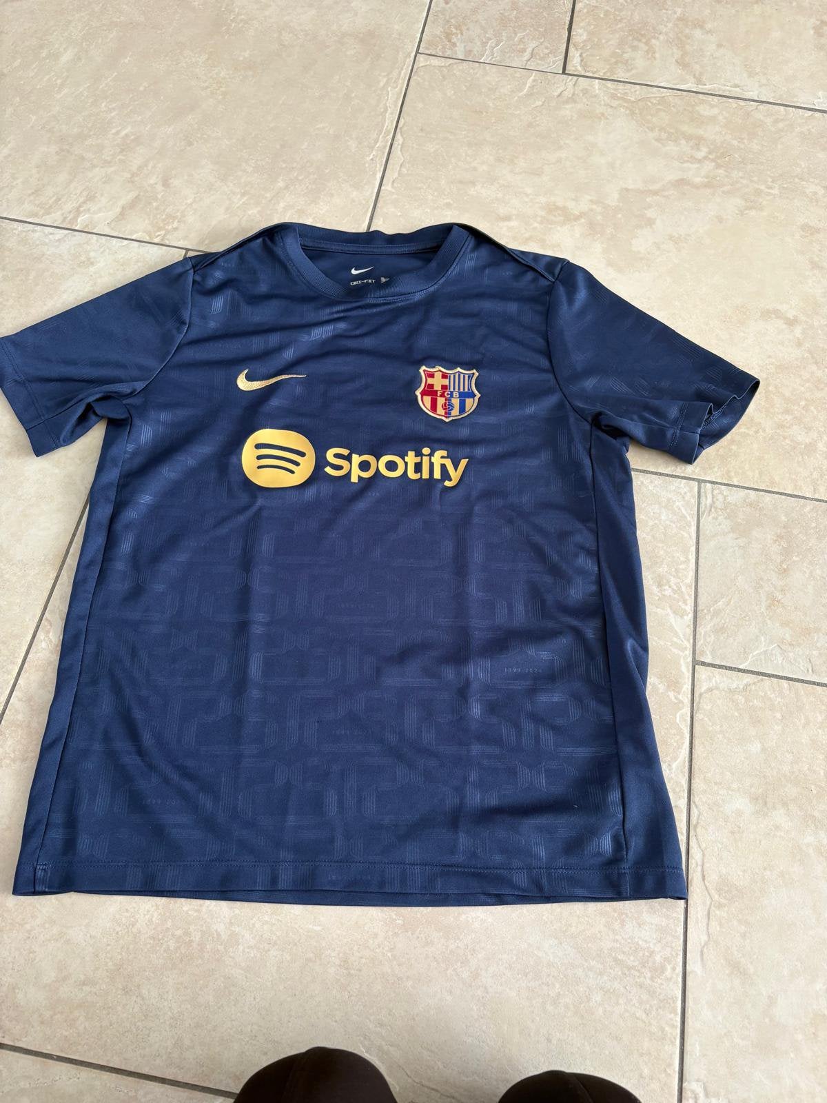 FC Barcelona shirt, Maat XS of kleiner, Ophalen of Verzenden, Zo goed als nieuw, Shirt
